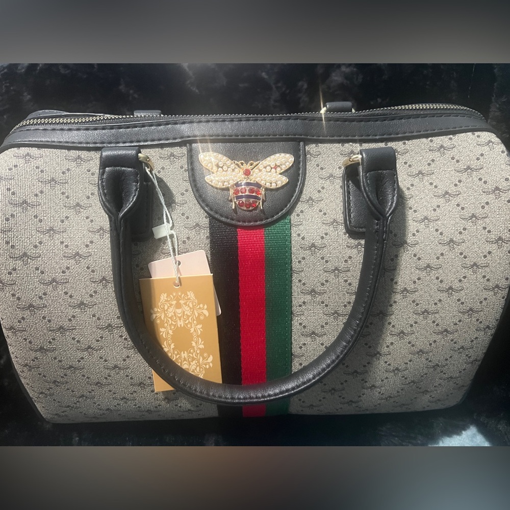 BEE BLACK/GRAY PURSE